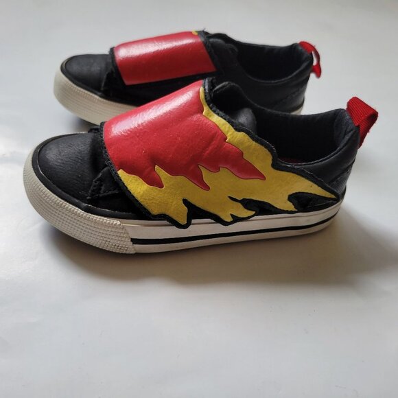 Zara Flame Velcro shoes for Boys size 26/27 - Picture 1 of 10